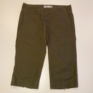 Cargo Capris